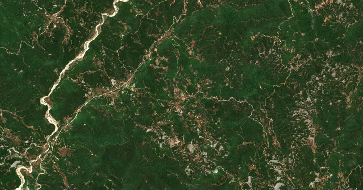 Carte satellite de Ágios Charálampos