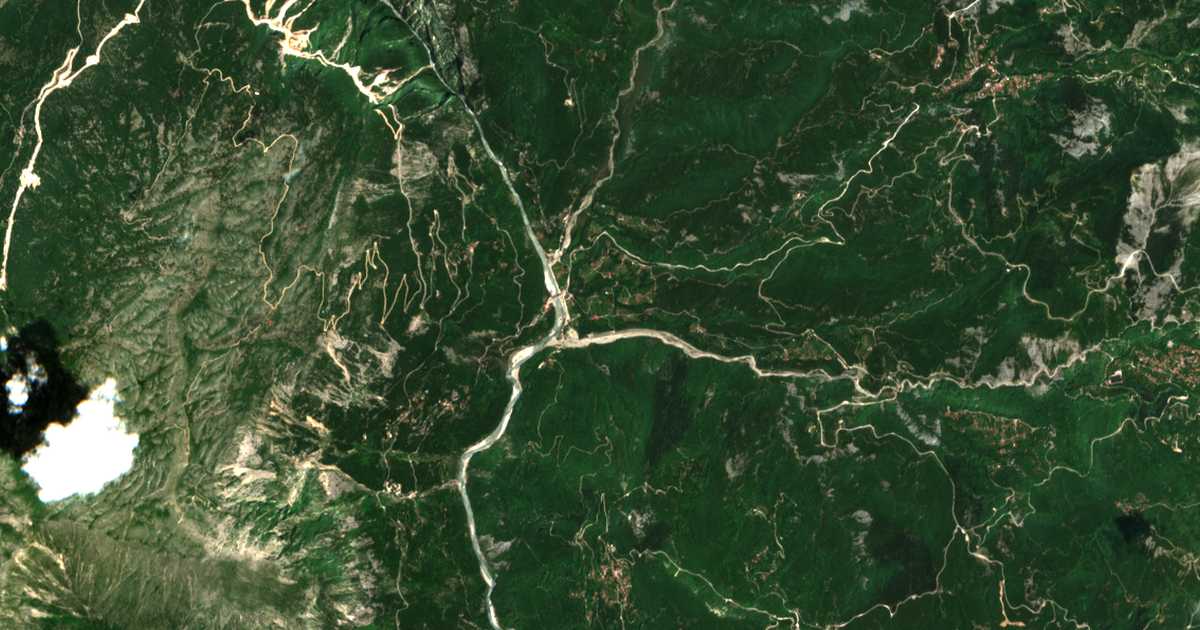 Carte satellite de Frásta