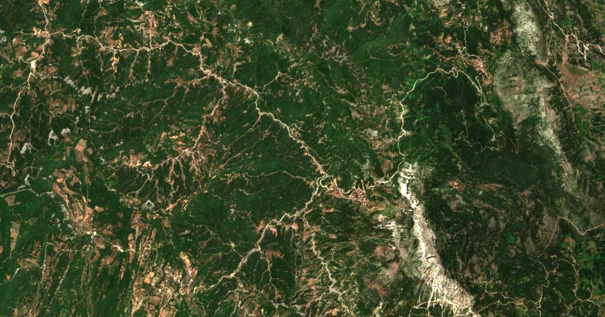 Carte satellite de Agía Paraskeví