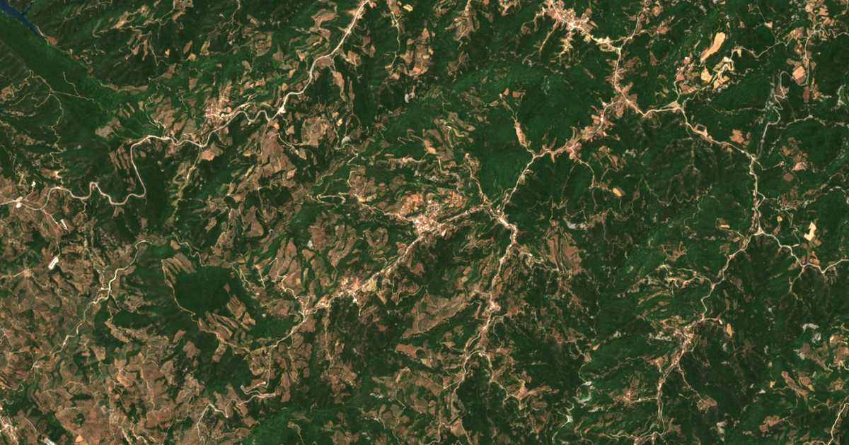 Carte satellite de Áno Pétra