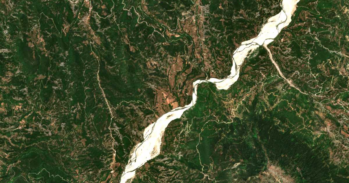 Carte satellite de Pérdika