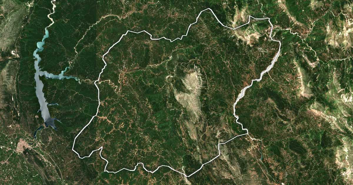 Image satellite avec la limite tracée: Geórgios Karaïskákis