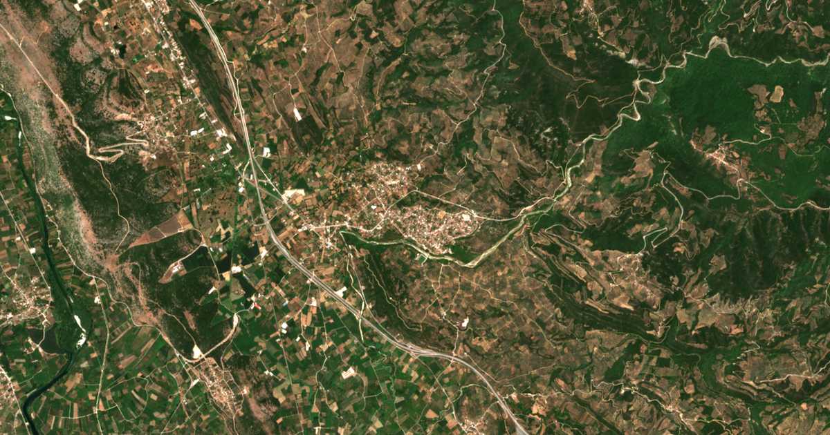 Carte satellite de Kombóti