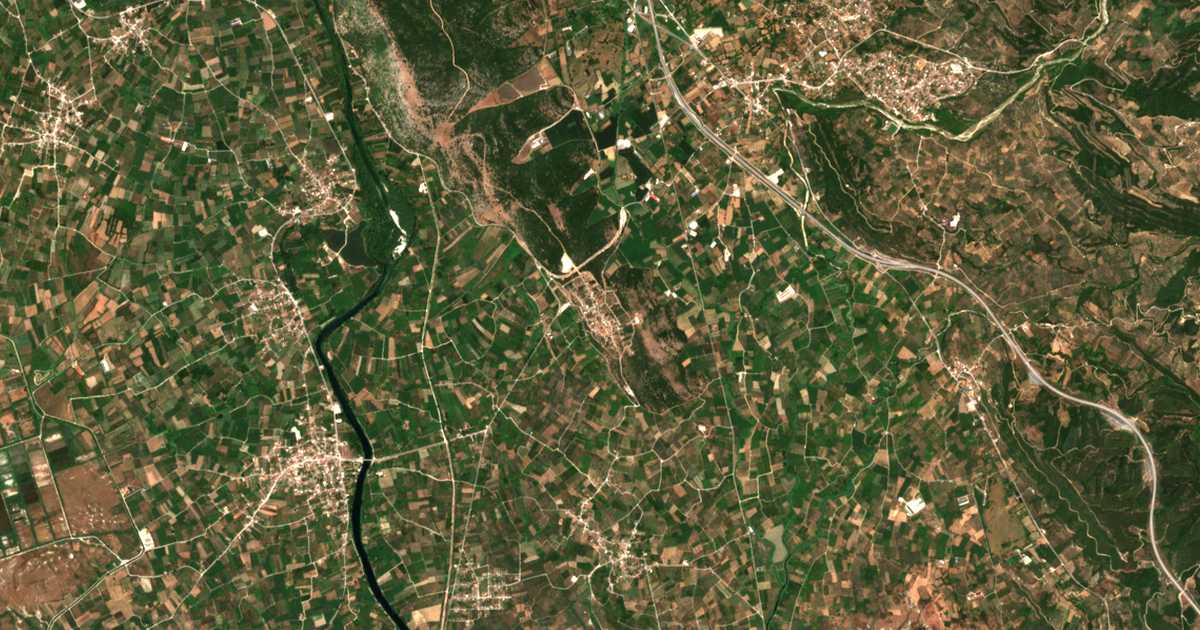 Carte satellite de Peránthi
