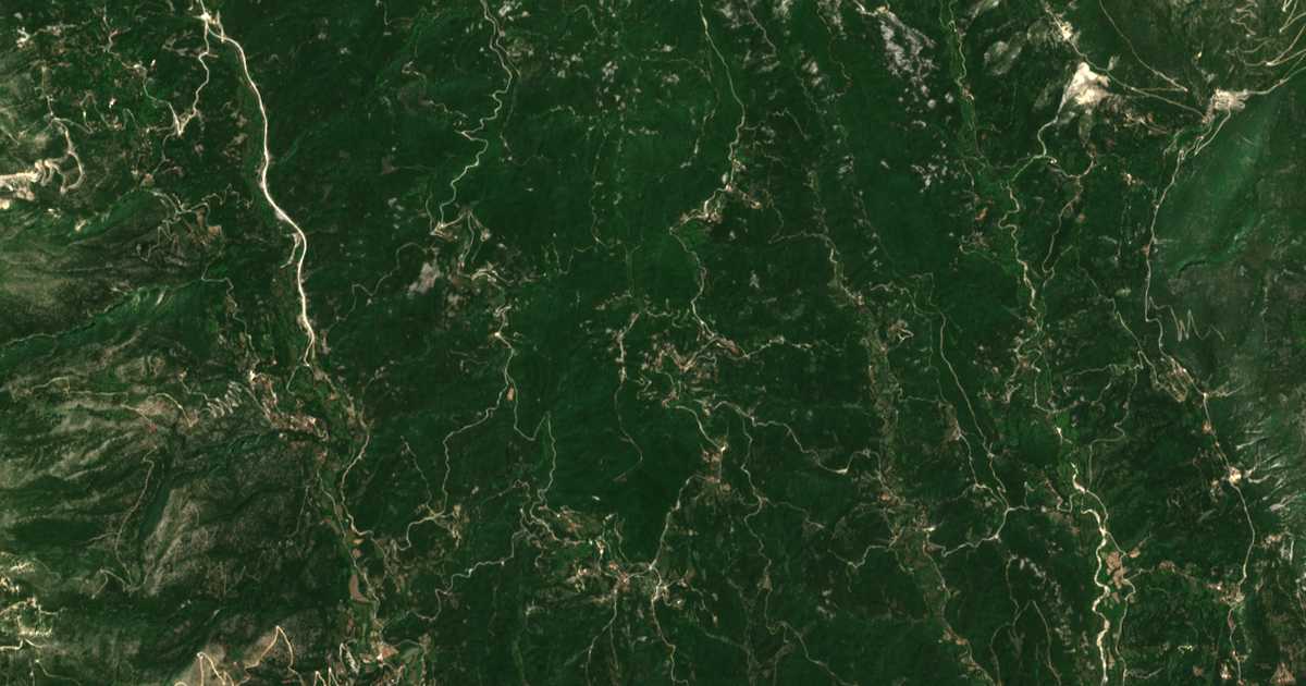 Carte satellite de Élafos