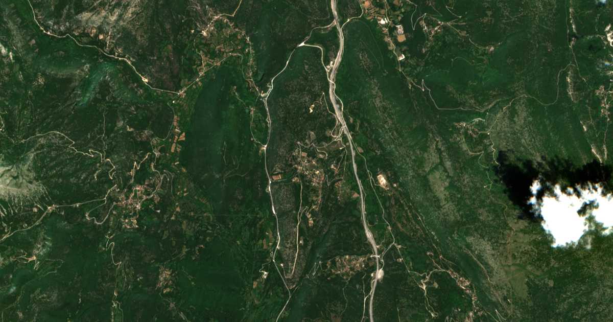Carte satellite de Pérdika