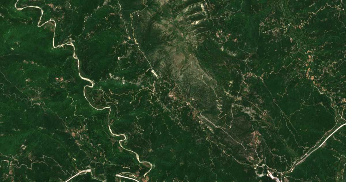 Carte satellite de Polýgyros