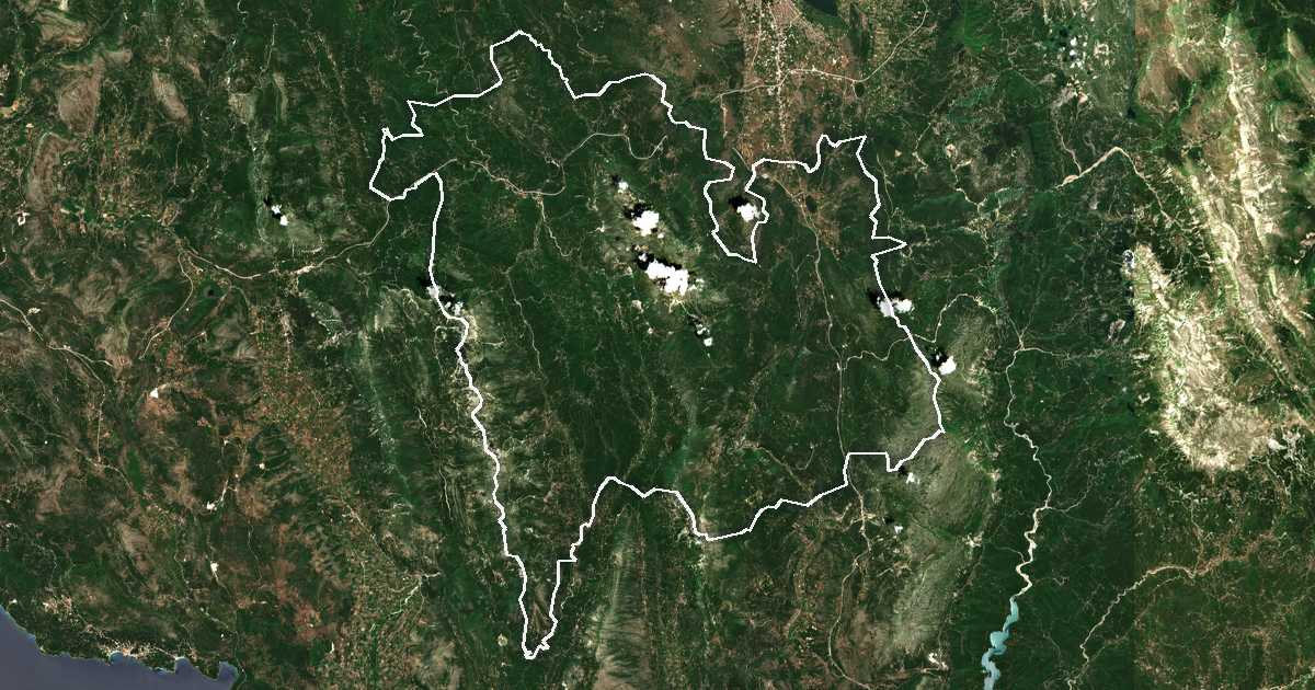 Image satellite avec la limite tracée: Dodone