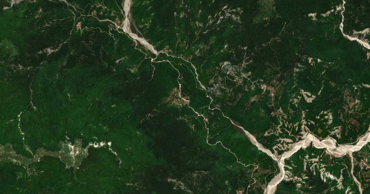 Carte satellite de Voúrbiani