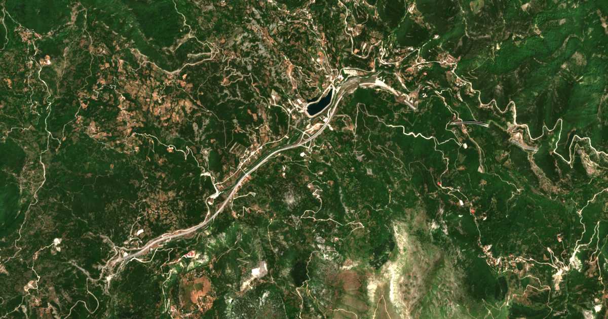 Carte satellite de Néo Gerakári