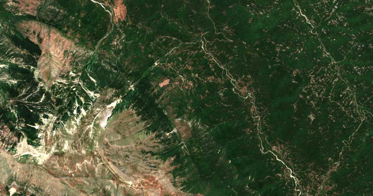 Carte satellite de Agía Marína