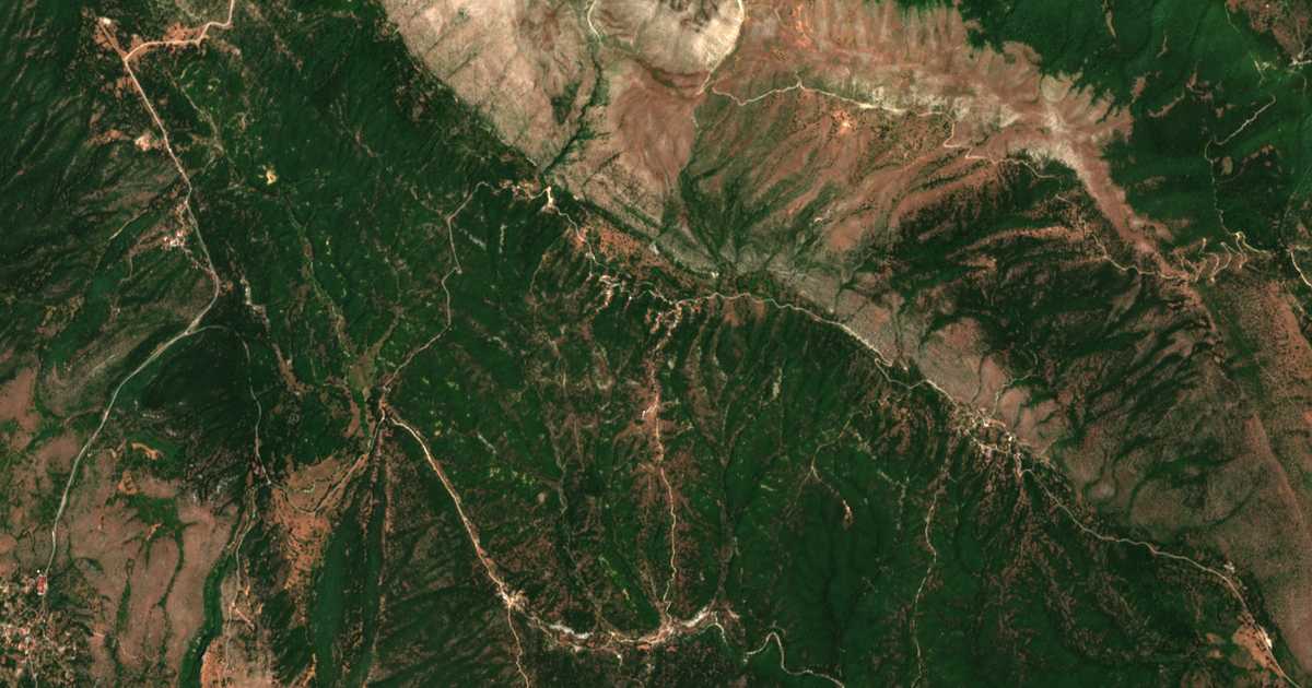 Carte satellite de Palaiópyrgos