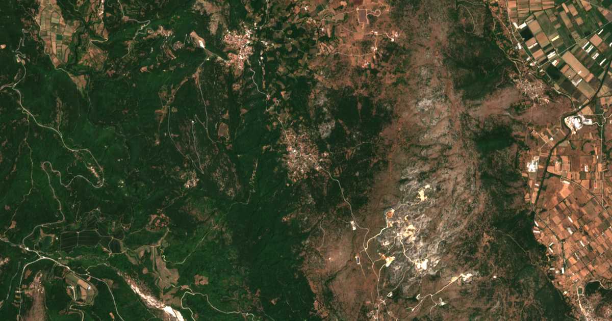 Carte satellite de Karítsa