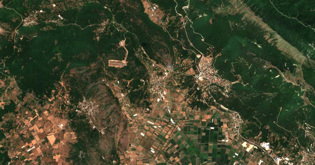 Carte satellite de Petsálion