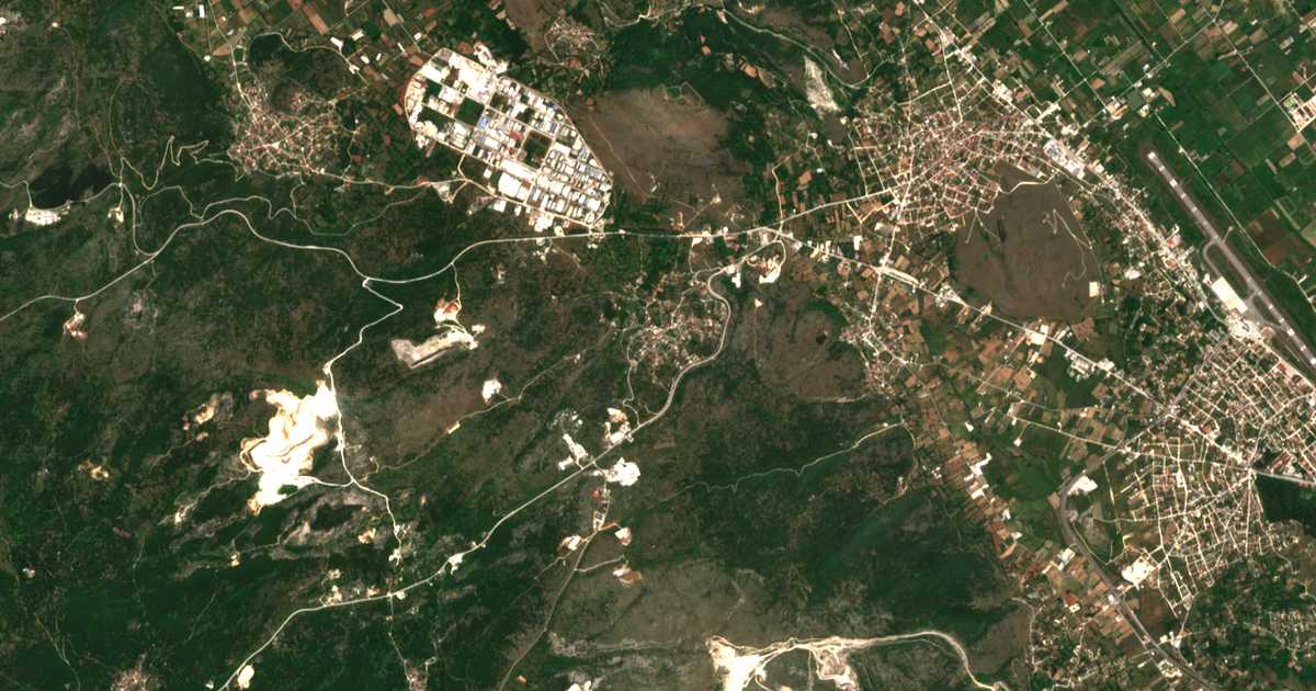 Carte satellite de Zoodóchos