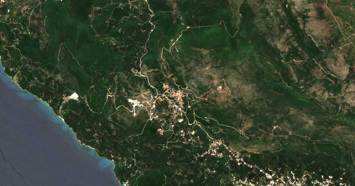 Carte satellite de Agiá