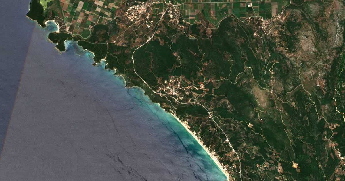 Carte satellite de Loútsa