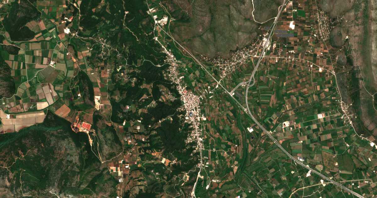 Carte satellite de Filippiáda