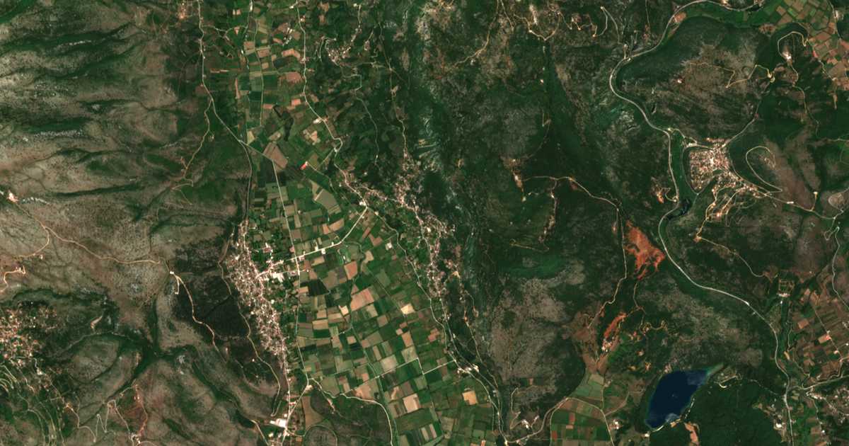 Carte satellite de Rizovoúni