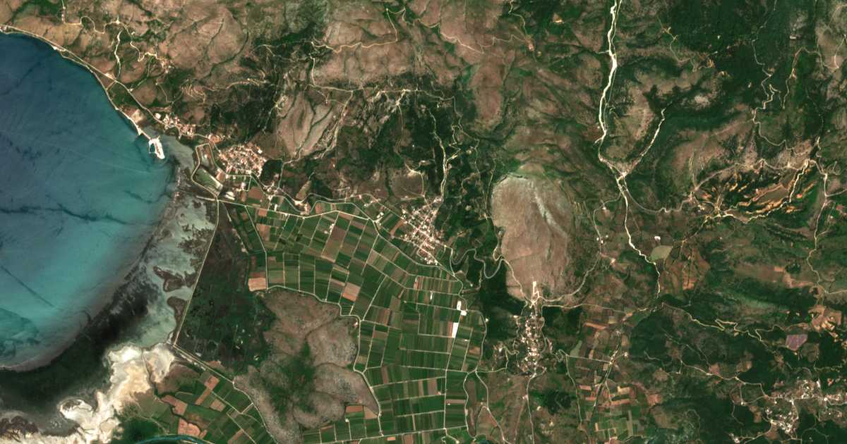 Carte satellite de Asprokklísion
