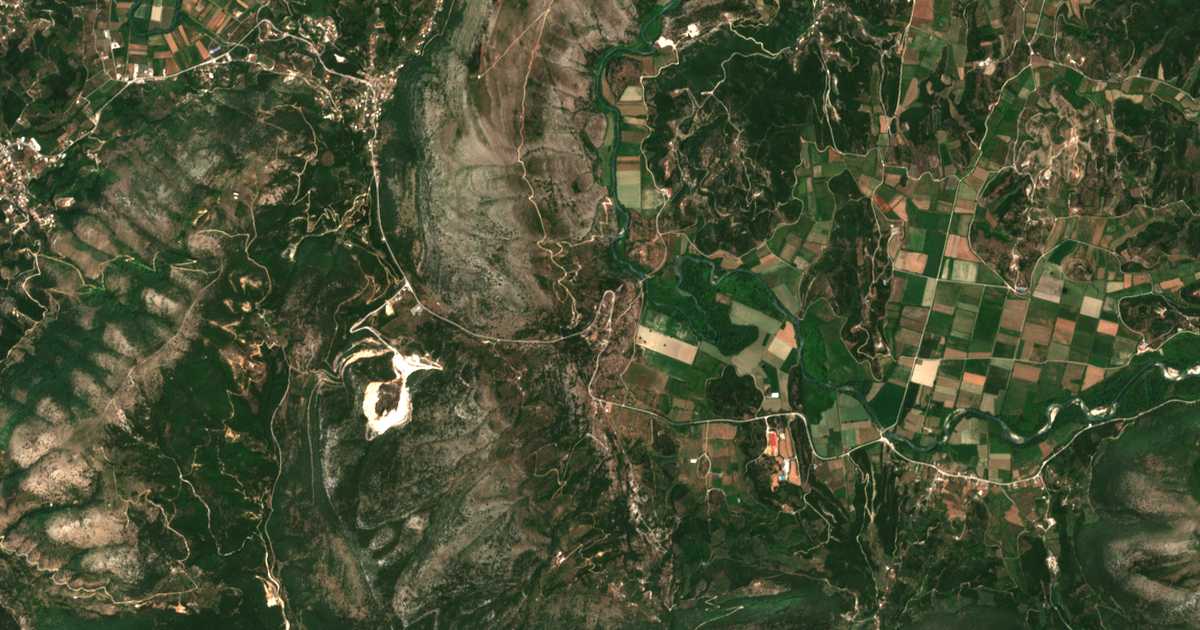 Carte satellite de Ágios Geórgios