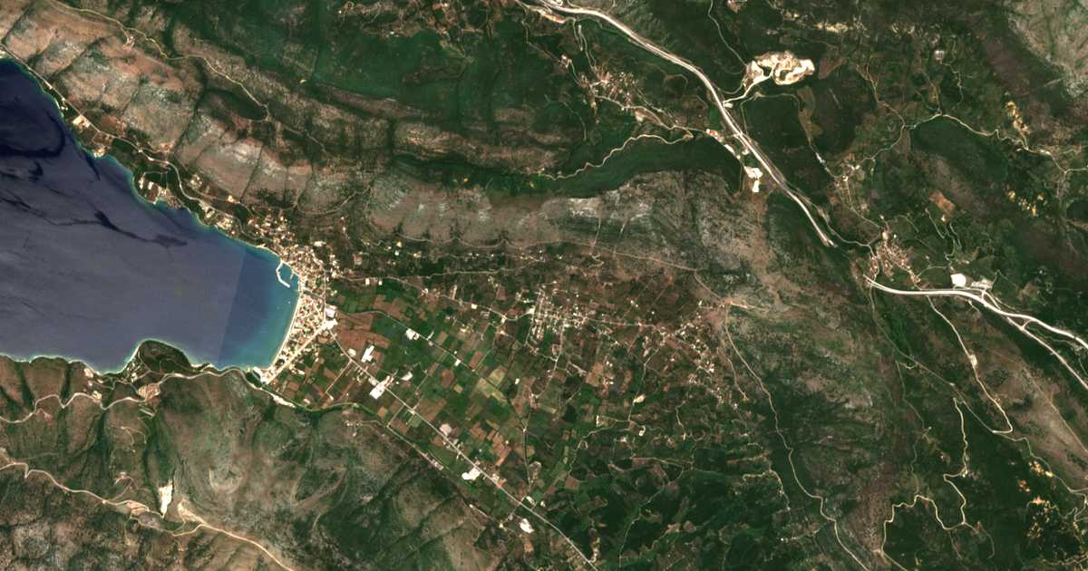 Carte satellite de Faskomiliá