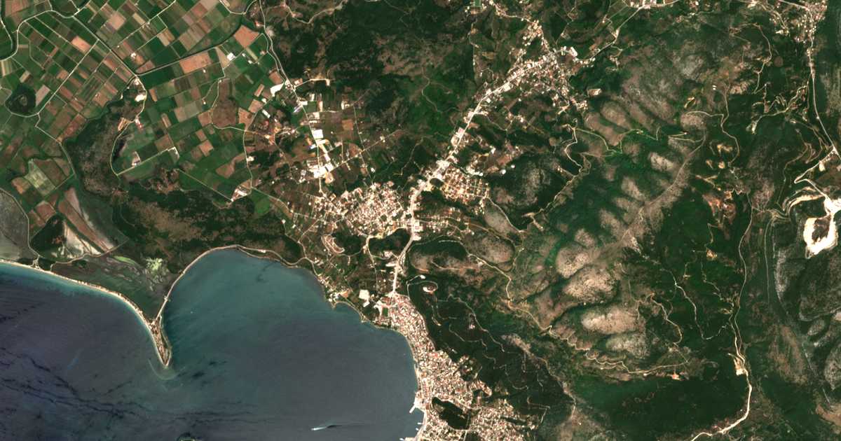 Carte satellite de Liófyta
