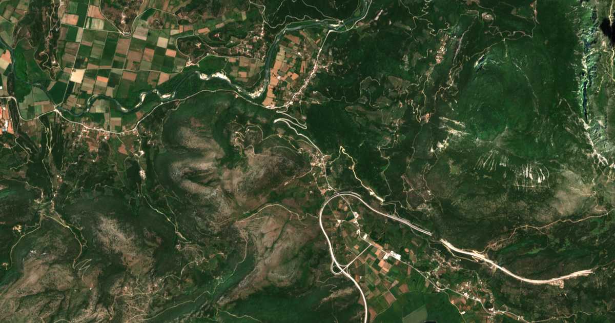 Carte satellite de Neochórion