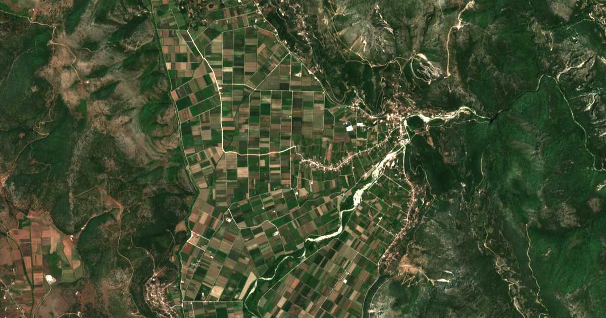 Carte satellite de Potamiá