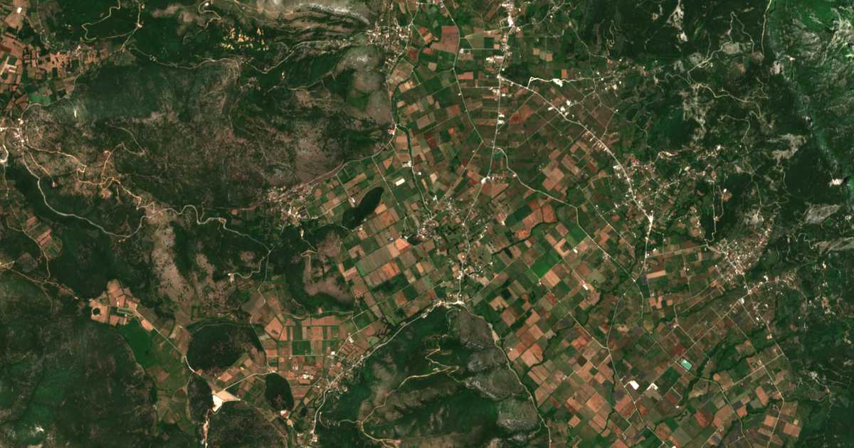 Carte satellite de Rachoúlion