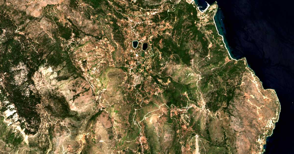Carte satellite de Agía Iríni