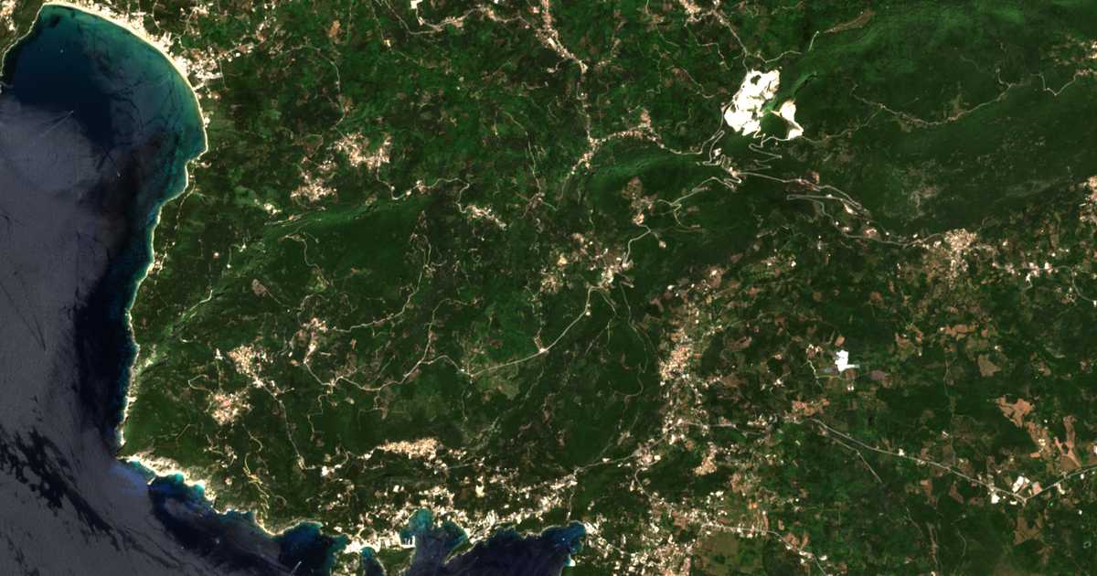 Carte satellite de Agía Ánna