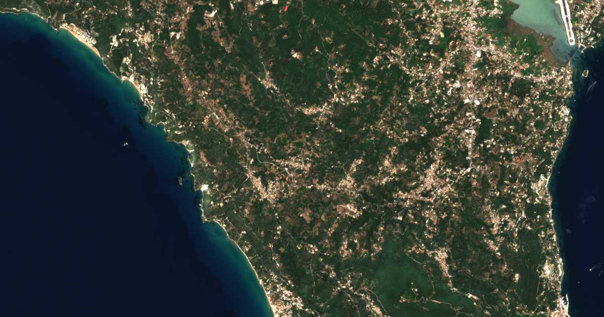 Carte satellite de Kouramádes