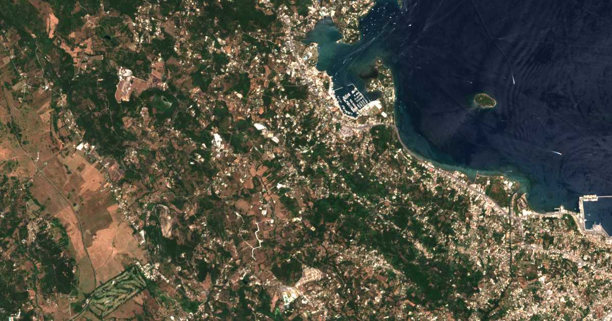 Carte satellite de Kyrá Chryssikoú