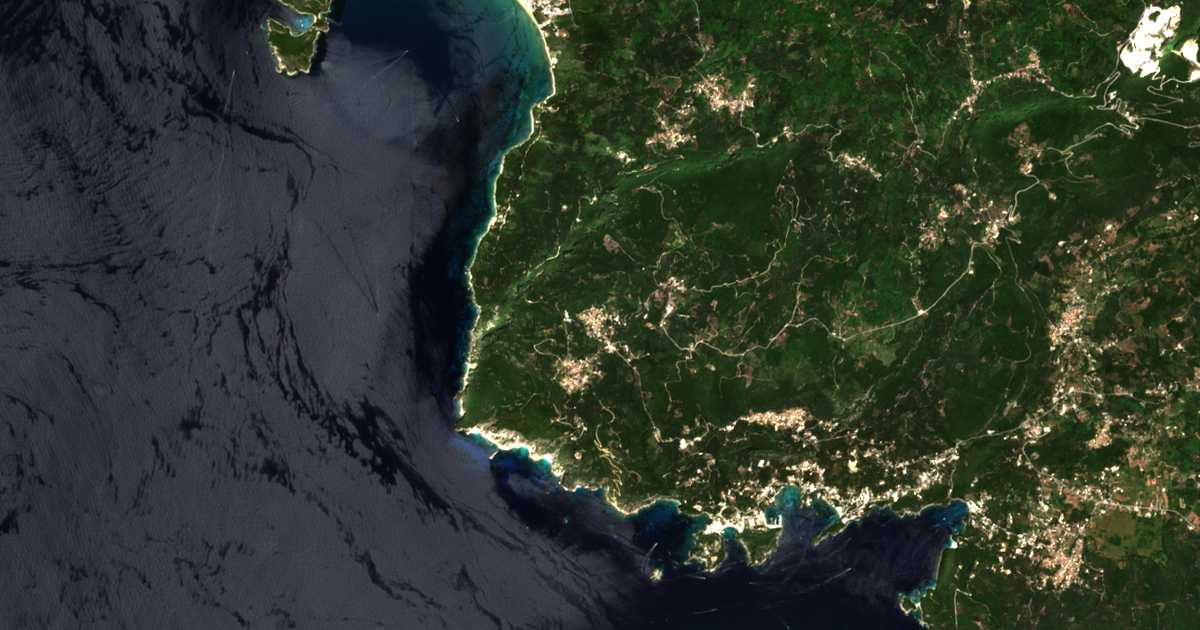 Carte satellite de Makrádes
