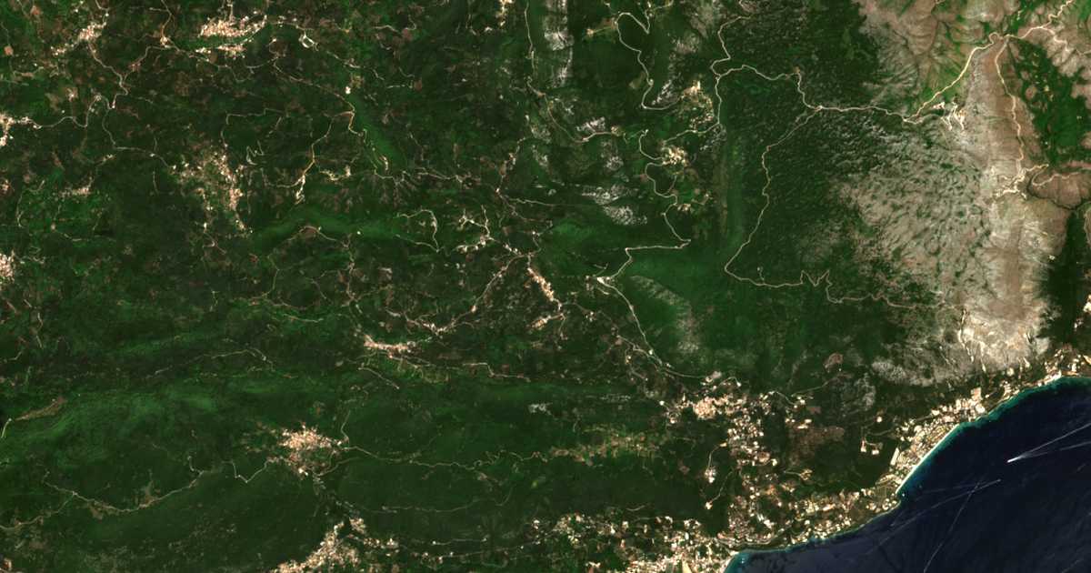 Carte satellite de Sgourádes