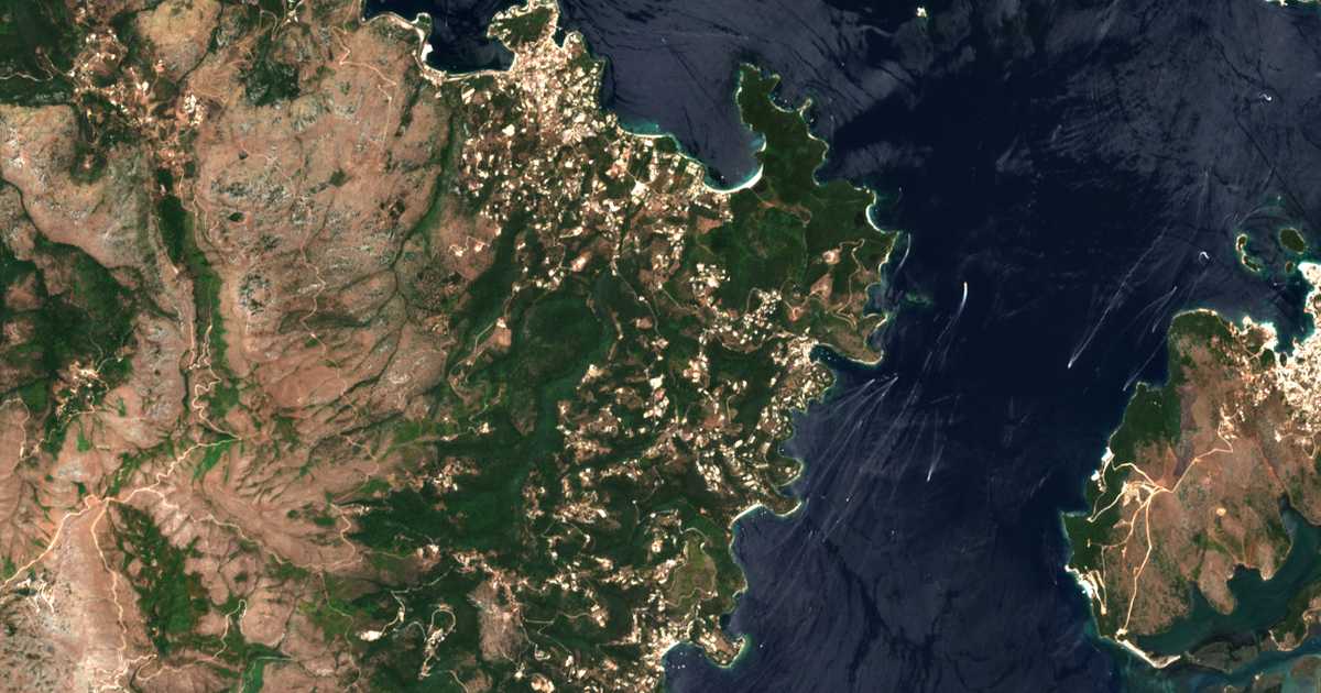 Carte satellite de Karyótiko