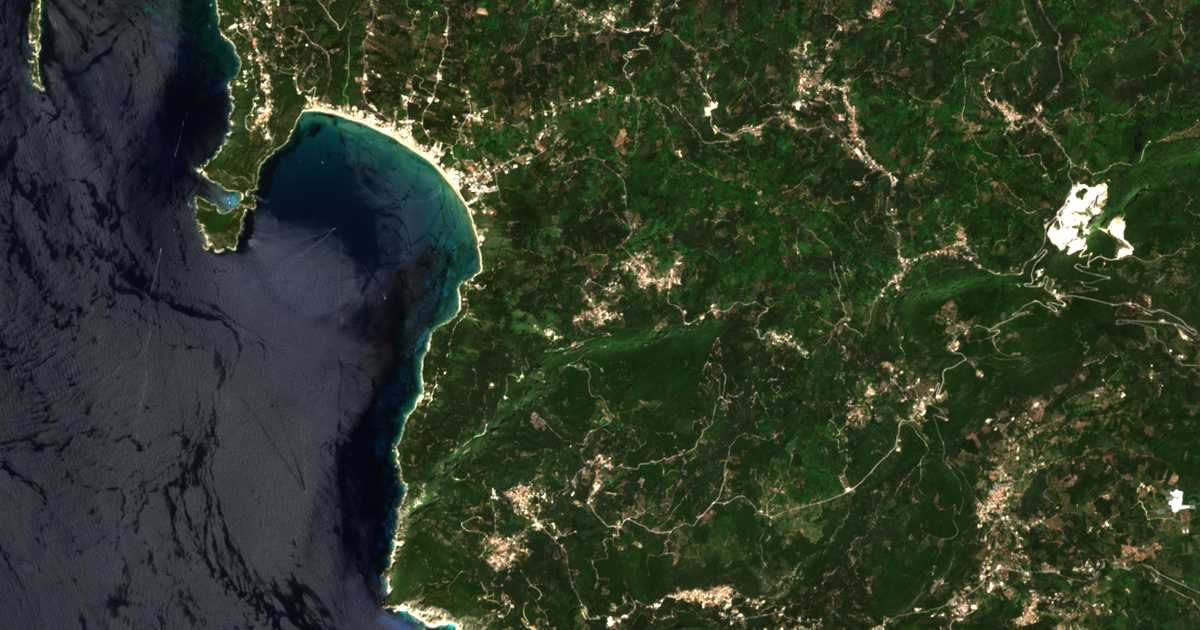 Carte satellite de Prinýlas