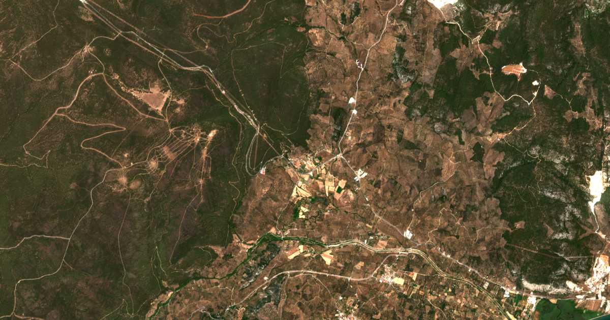 Carte satellite de Lámpou Mýloi