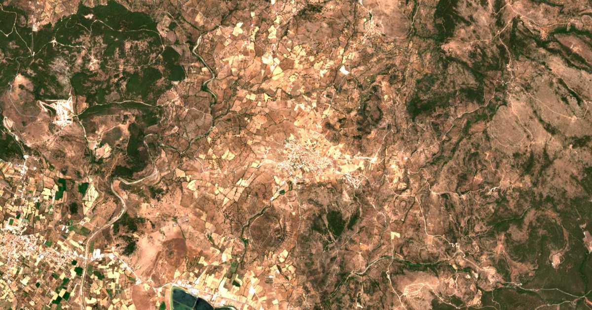 Carte satellite de Agía Paraskeví