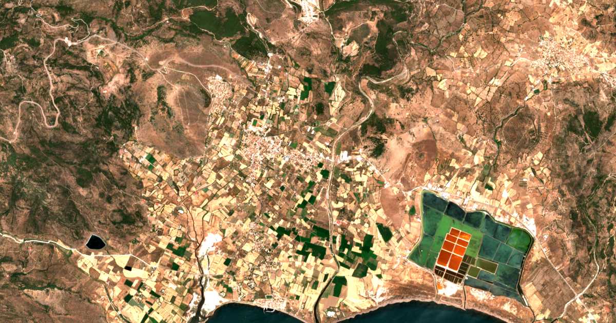 Carte satellite de Arísvi