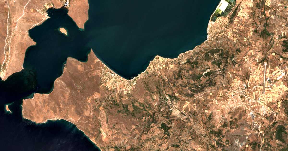 Carte satellite de Nyfída