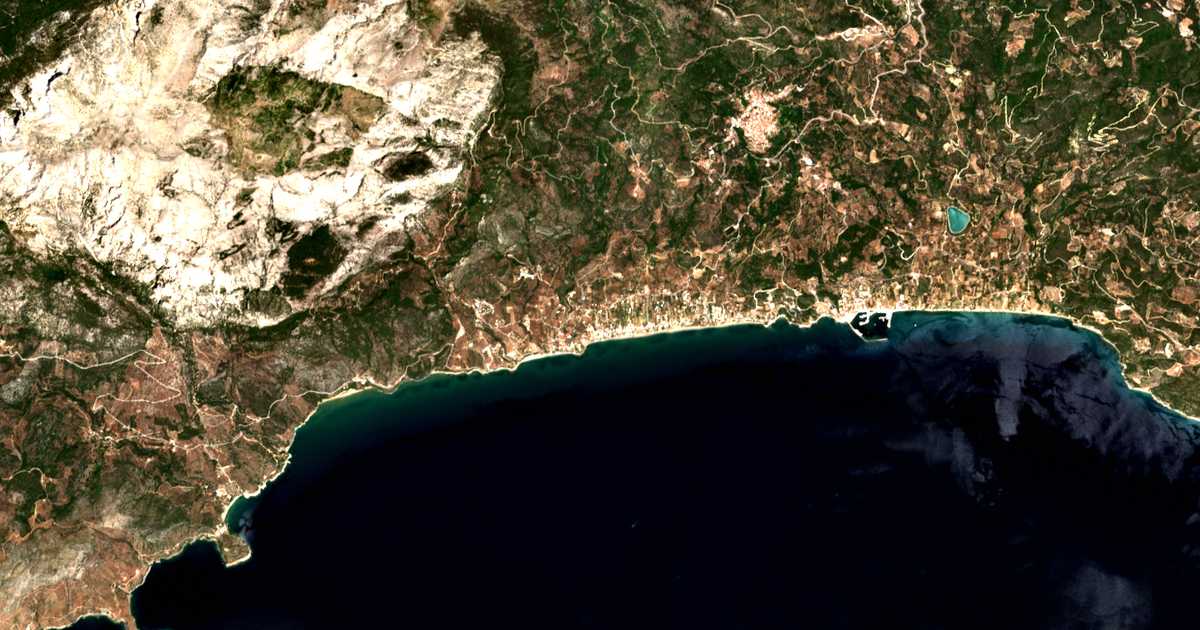 Carte satellite de Kámpos