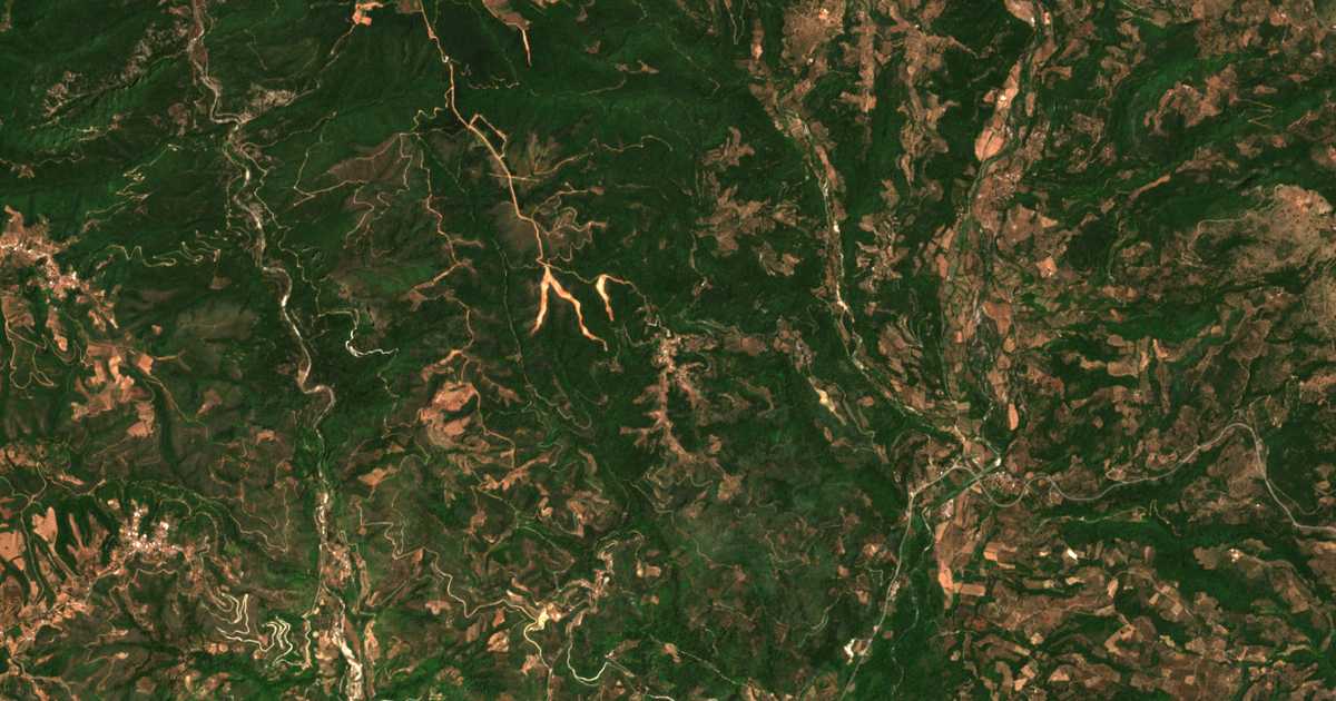 Carte satellite de Ráches