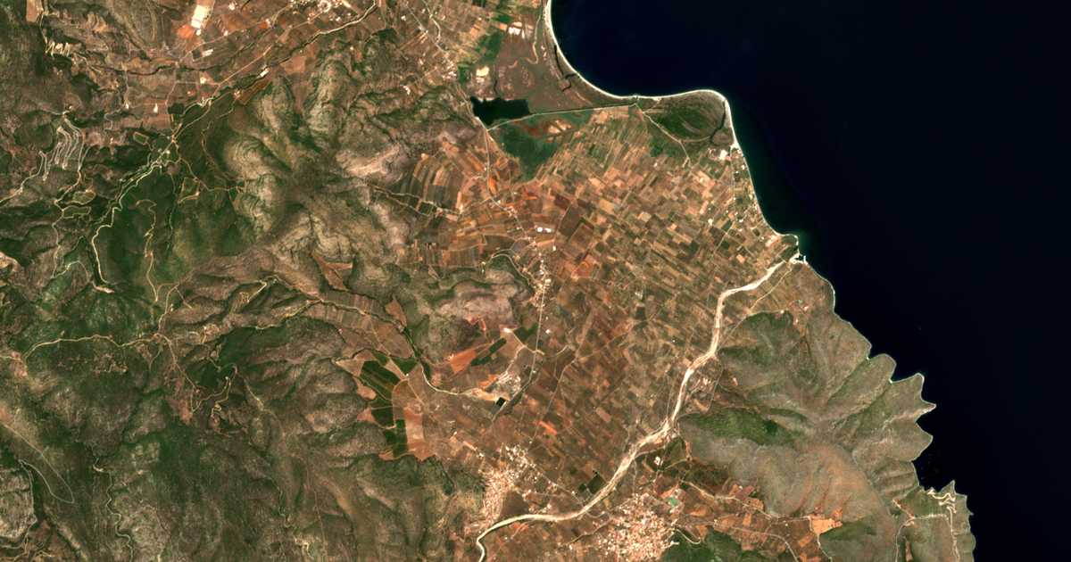 Carte satellite de Káto Koútroufa