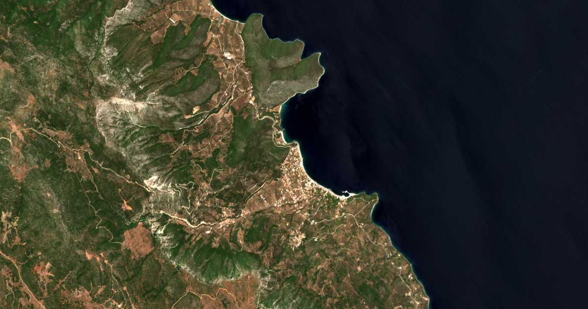 Carte satellite de Paralía Tyroú