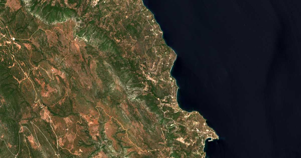 Carte satellite de Péra Mélana