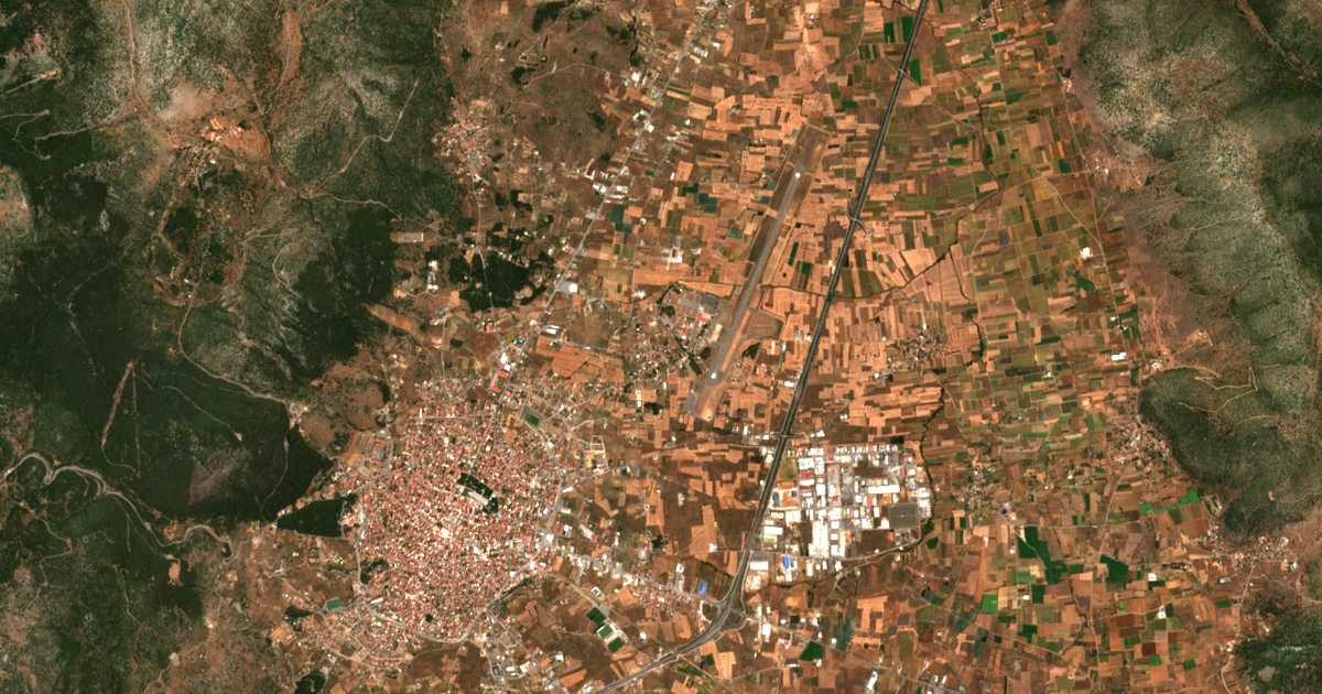 Carte satellite de Ágios Konstantínos