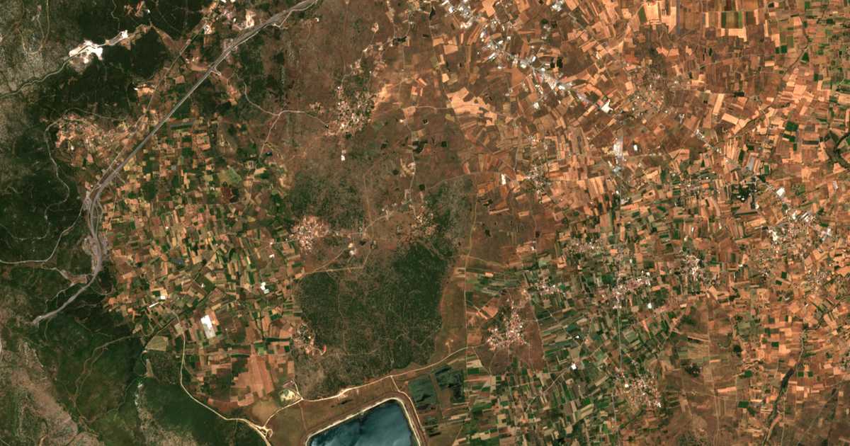 Carte satellite de Perpatáris