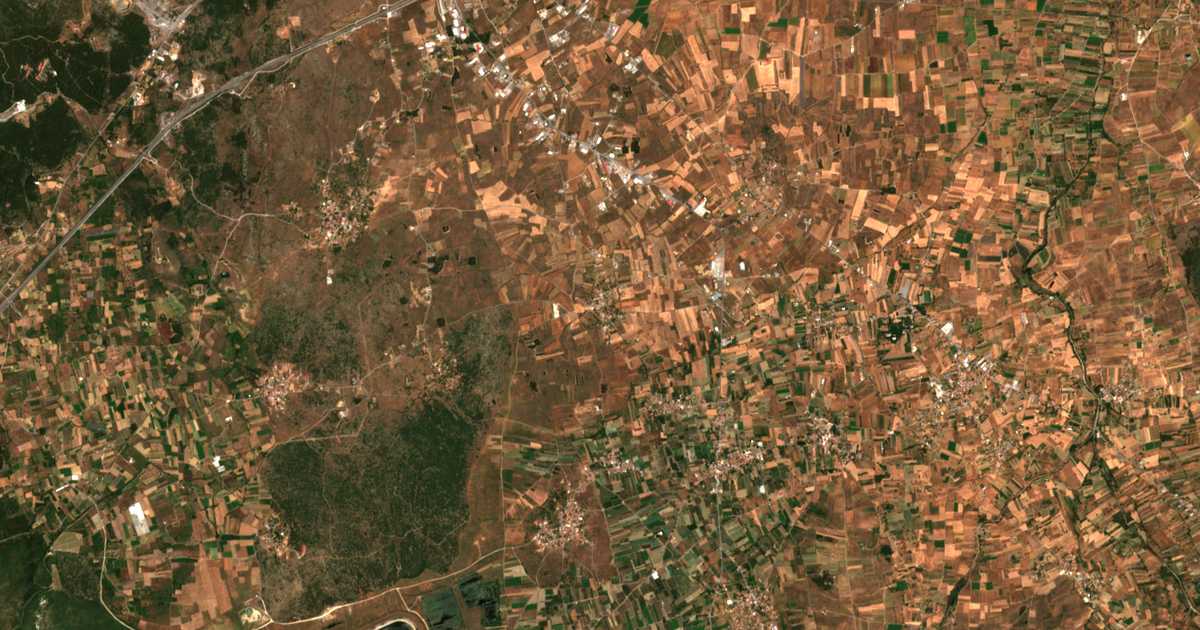 Carte satellite de Tzívas
